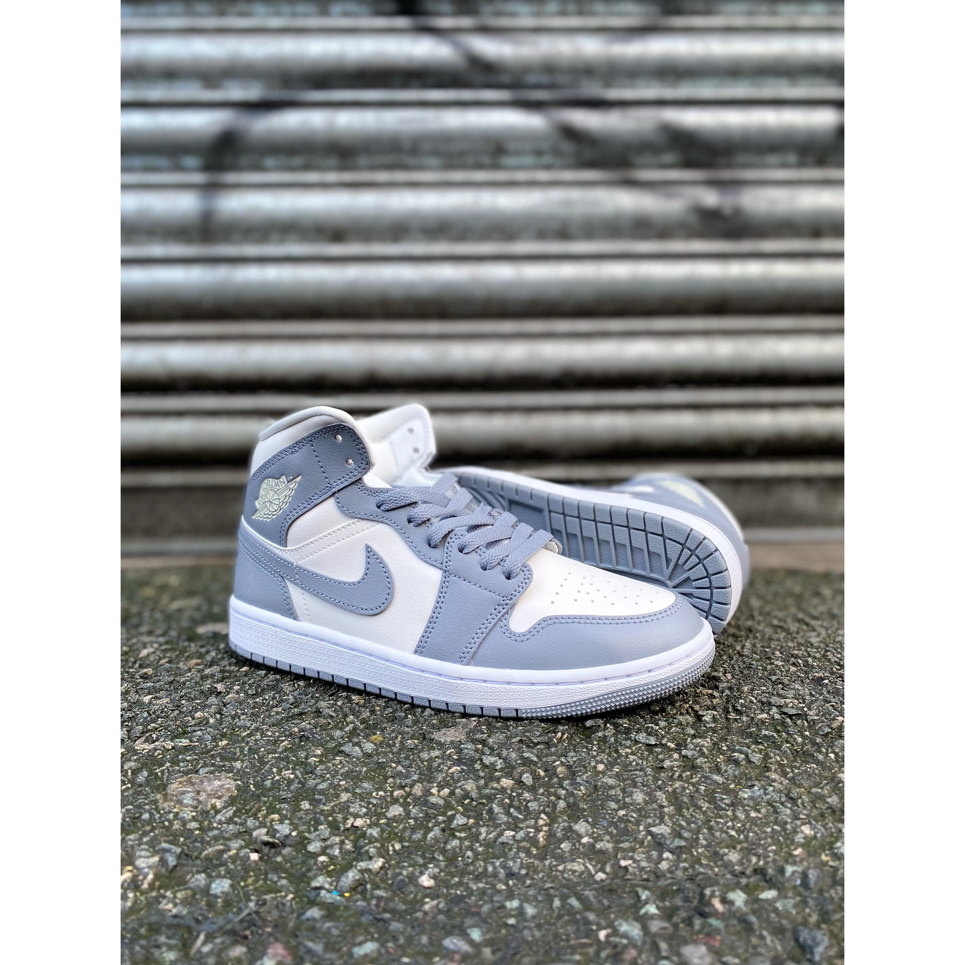 Jordan 1 Mid Stealth (W)