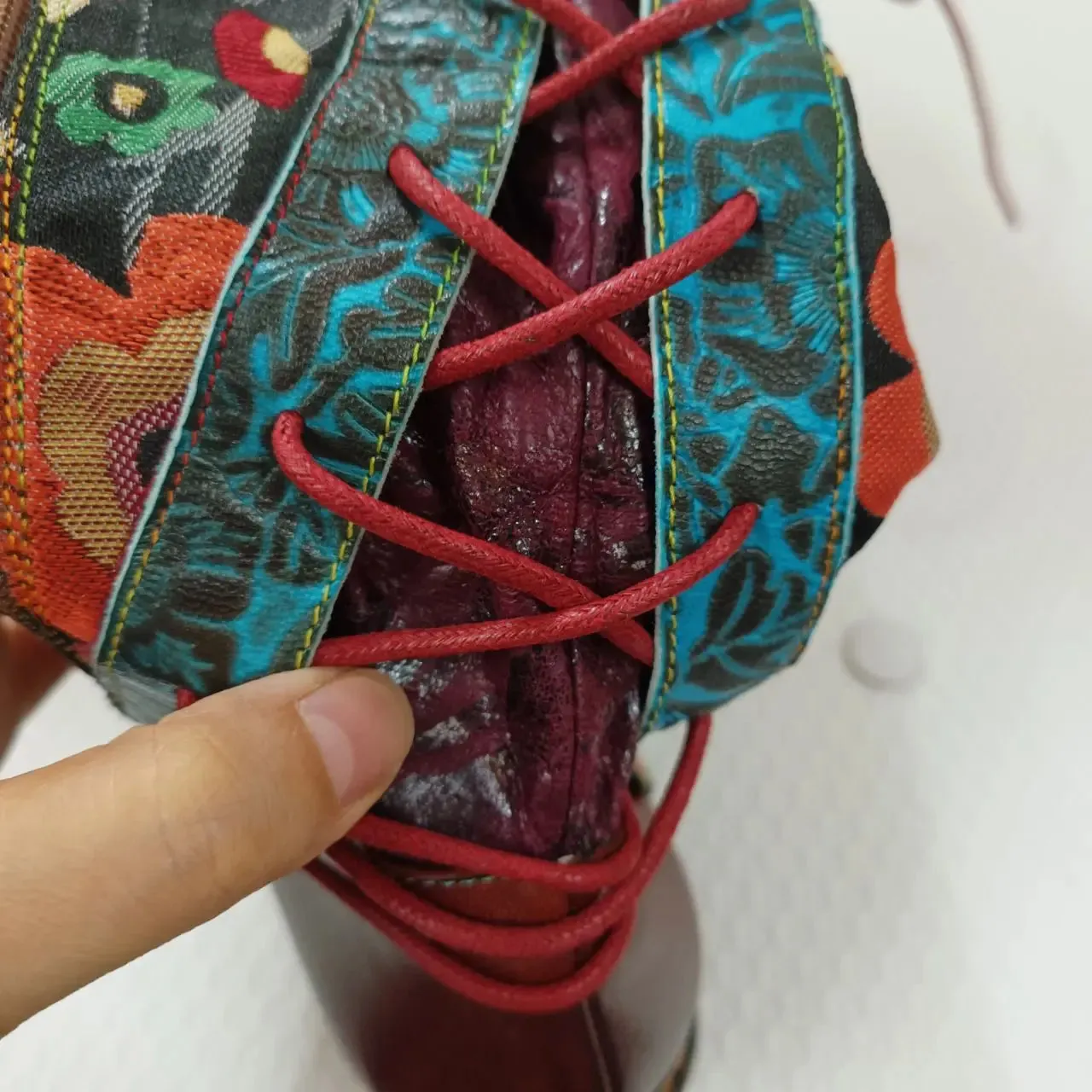 Lady Flower Embroidered Jacquard Print Cloth Spring Boots & Genuine Leather
