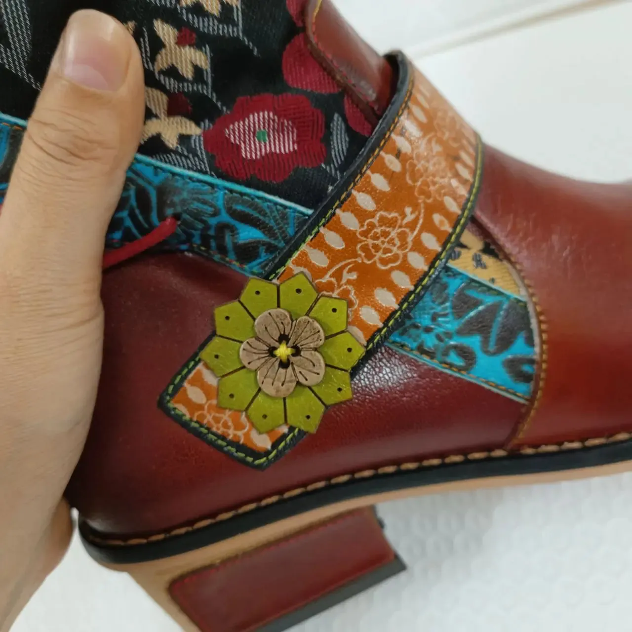 Lady Flower Embroidered Jacquard Print Cloth Spring Boots & Genuine Leather