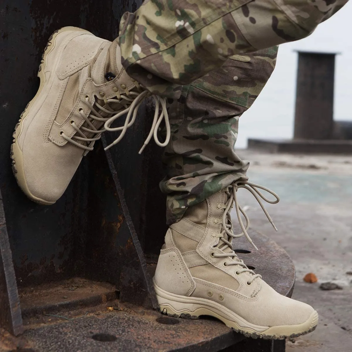 Men's Lightweight Combat Boots Durable Suede Leather Military Work Boots