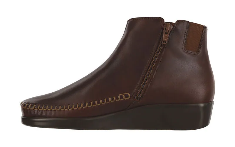 SAS Jade Ankle Boot - Walnut