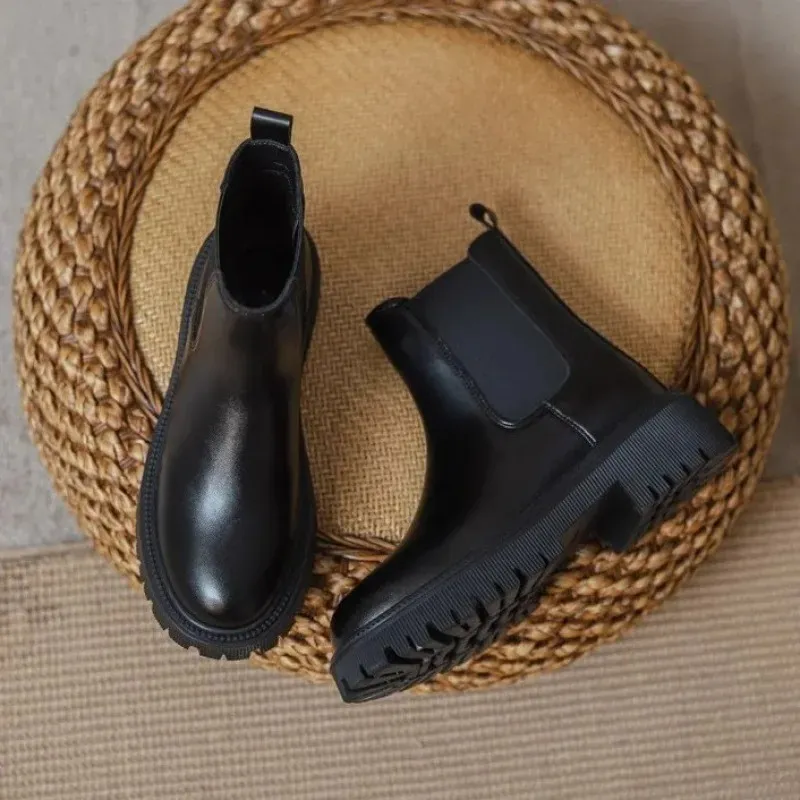 Women - Leather Boots - Stylish with Elastic Inserts - Comfortable Footwear