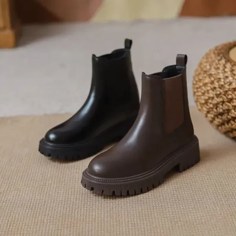 Women - Leather Boots - Stylish with Elastic Inserts - Comfortable Footwear